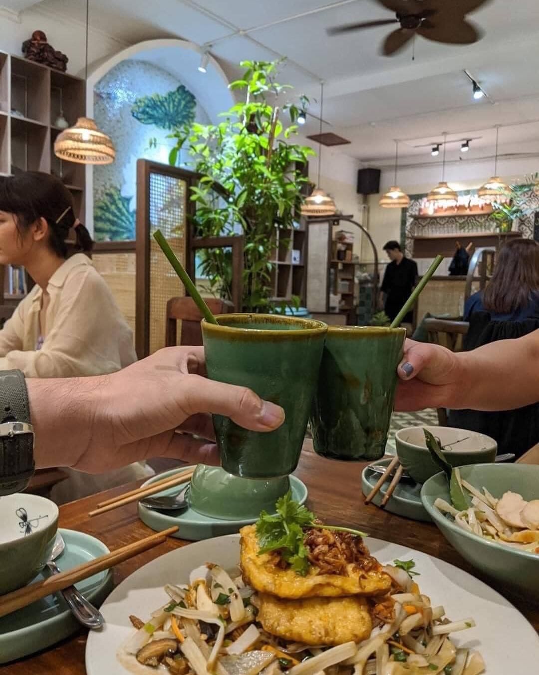 ?Hẹn nhau đến trú Sente