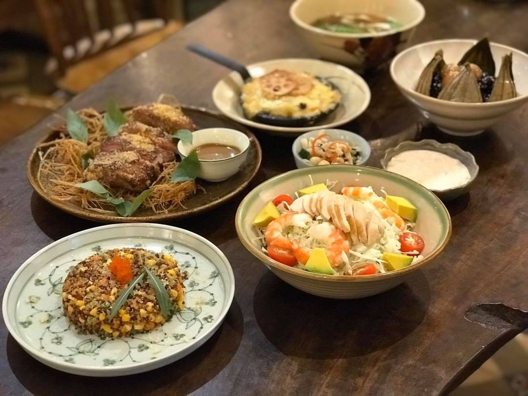 ? Cơm nhà lá vườn