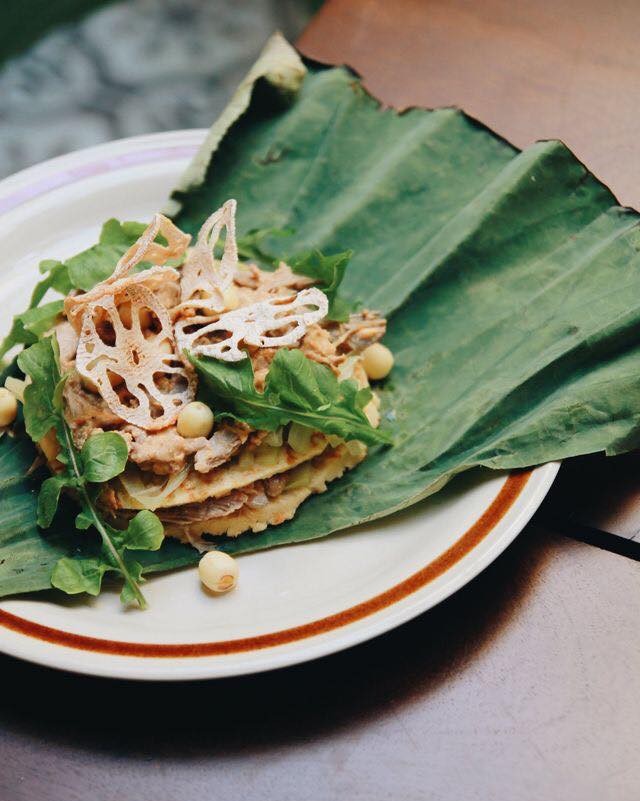 ? BÁNH HẠT SEN NGHIỀN ĐÙI VỊT XÉ SỢI