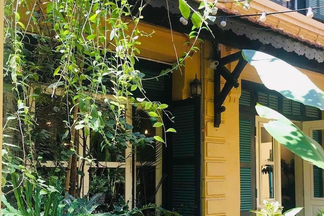 ? Sen tôi mời bạn!